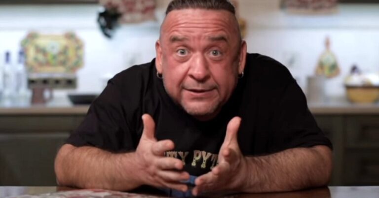 комик «Кривого зеркала» снял видео после пластики живота комик «Кривого зеркала» снял видео после пластики живота