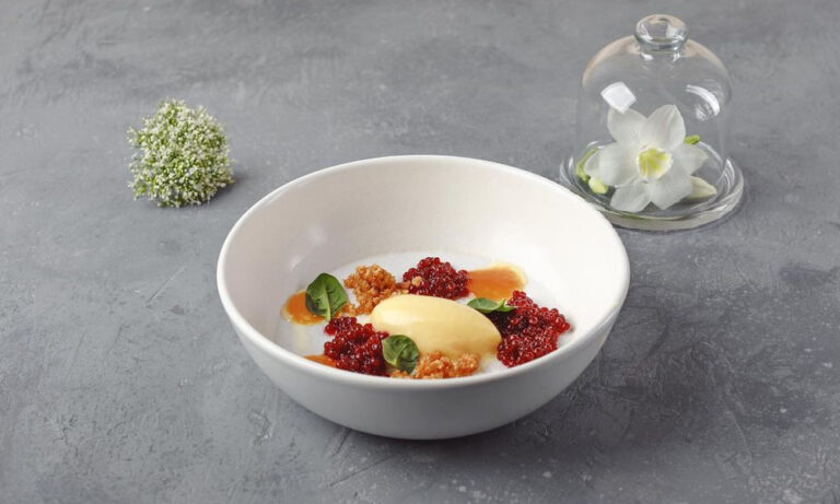 Вкусно и полезно: Juicy Food представили обновленное меню с кето-диетой Вкусно и полезно: Juicy Food представили обновленное меню с кето-диетой