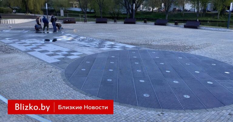 Смотрите, как выглядит обновленный фонтан возле парка Горького Смотрите, как выглядит обновленный фонтан возле парка Горького